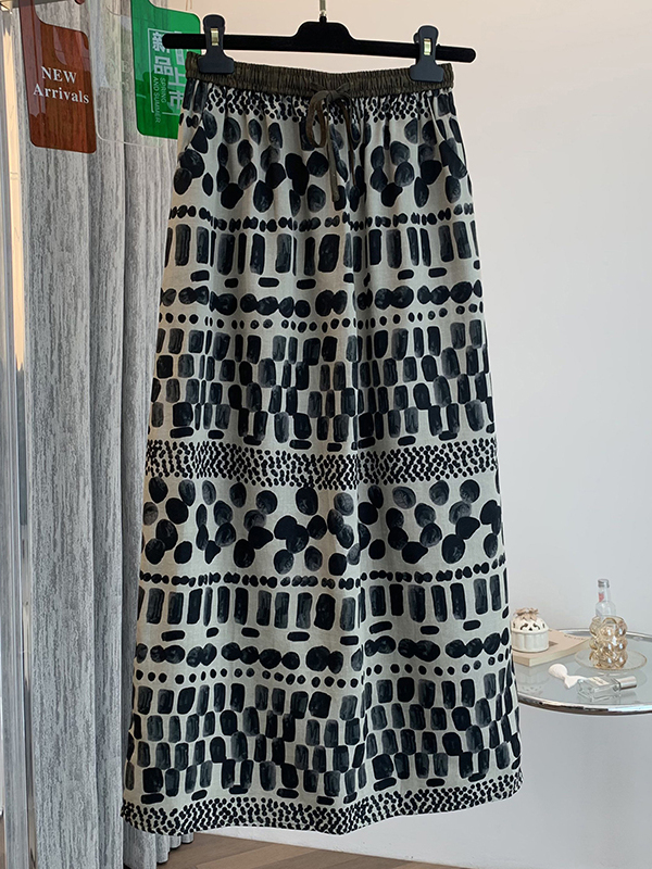 Falda midi holgada y ligera co - Midi Skirt Floral reseña y precio